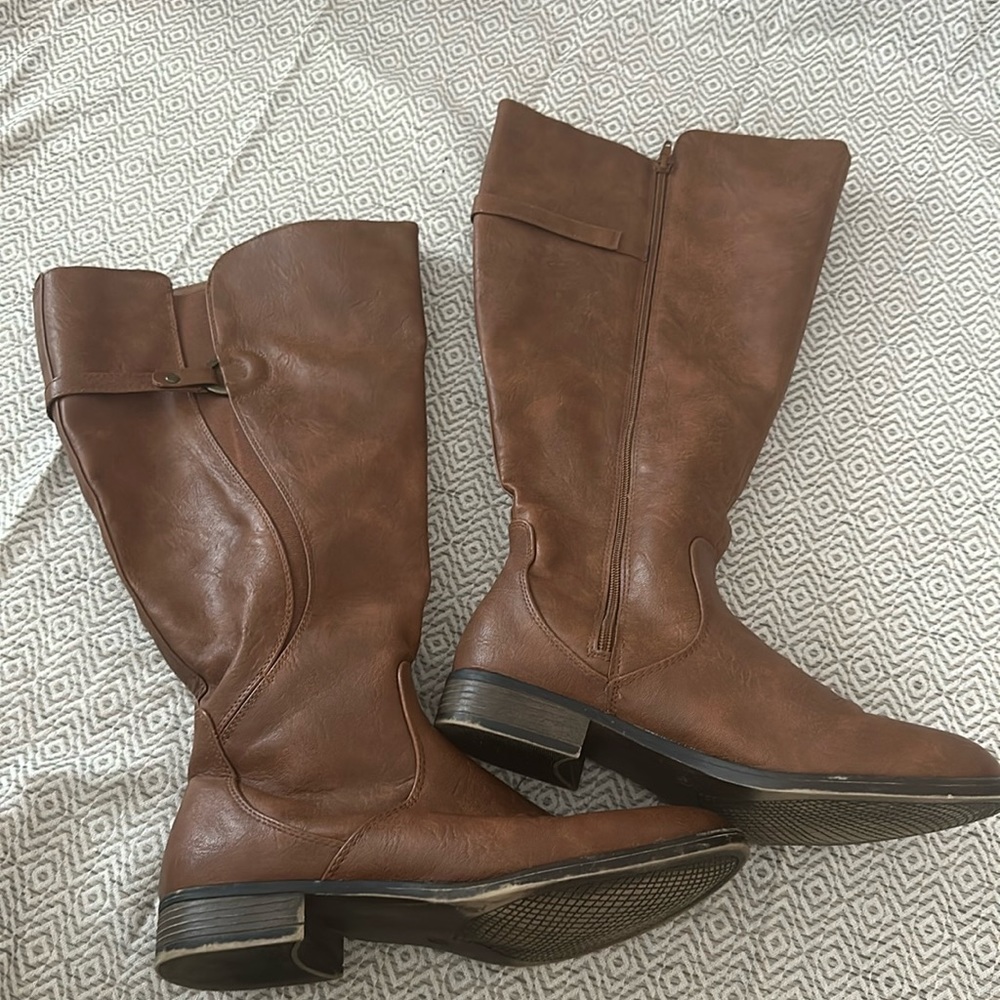 Tall boots - Size 9 1/2